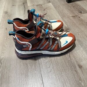 Nike Men's Multi-Color Brown, White & Blue Sneakers